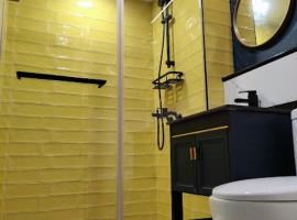 18世紀普魯士藍現代寓所Prussian Blue Inn原愛迪亞旅社、高雄市のイン