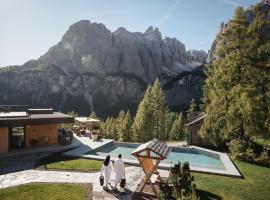 Kolfuschgerhof Mountain Resort โรงแรมในโคลฟอสโก