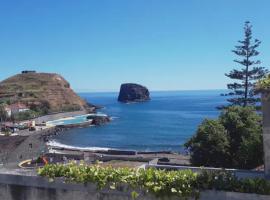 Valentina's House, hotel with parking in Porto da Cruz