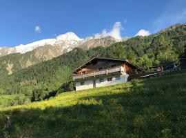 CHALET TOUDBIOLE haut de chalet, chalet de montaña en Les Houches