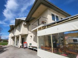 Nihad B&B, hotel v destinaci Visoko