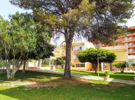 Atractivo apartamento en la playa con parking
