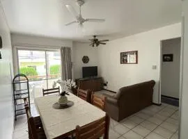 Lindo apartamento super completo em Meia Praia, 100 metros do mar e 10 quadras do centro