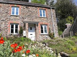 Idyllic Cottage near Padstow, cabaña o casa de campo en Little Petherick