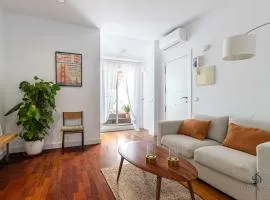 Living4Malaga Suite Flamingo Apartment