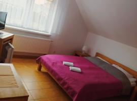 Karczma pod Batem, hotel v destinácii Polańczyk