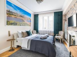 City Centre All In One Apartment by BookingHost