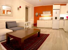 Αcacia House - Fully Equipped Apartment in Glyfada, hotel dekat Stasiun Metro Elliniko, Athena