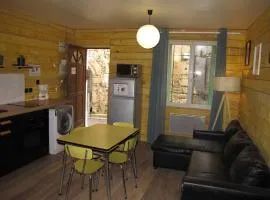 Appartement T1 bis cosy avec patio 17 BIS