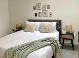 Hounds Gate Luxury Apartments by 1508 Stays