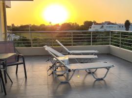 Markellas Apartment, hotel with parking in Ampavris