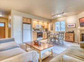 Ski House 133 - Meredith Lodging, hotel em Bend