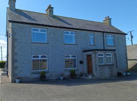 Causeway Coast Carrivcashel Holiday Home, hotel with parking in Ballymoney