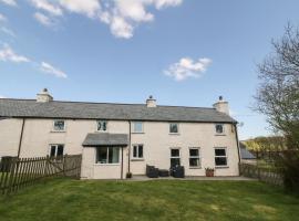 Blackadon Farm Cottage, hotel in Altarnun