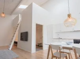 Studio Apartments Close To Airport