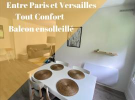 T2 proche château de Versailles 15min, cheap hotel in Le Port-Marly