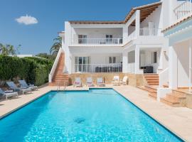 Apartment ONA 1 ONE SUN with Pool, AC, BBQ, Wifi in Cala D'or, hotel i Cala D'or