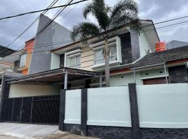 Grand Sofia Family GH, hotel di Bandung