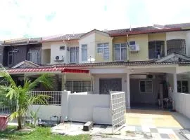 holiday home bagan lalang 5 aircon
