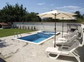 Вила Вълнара