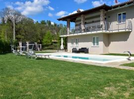 Il Riccio e la Castagna - Country House, casa rural en Montaldo Roero
