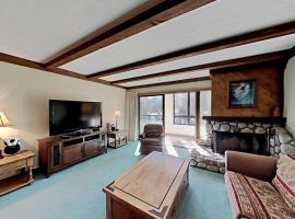 Slopeside 1849 Condos - Comfortable 3 BR Condos with Full Kitchens, hotel di Mammoth Lakes