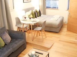 Lovely Studio Apartment with access for Wheel-chairs in Sydenham, apartmen di Forest Hill