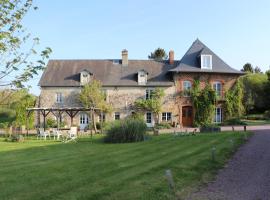 Les Gouleries, hotel v destinaci Dangy