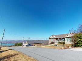 Panoramic View, vacation home in Maynardville