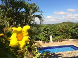 Architectural home, Pool and High Speed Internet, holiday rental in Puntarenas