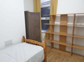 Burney Tomar House, hotel di Croydon