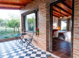 Tantasiña Cabañas Suites de Montaña, hotel v destinaci San Javier