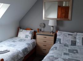 Lorna's Apartment Self Catering Holiday Home, hotel v destinaci Miltown Malbay
