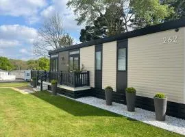 Forest lodge