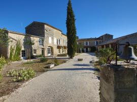 Prieuré de Grignan, hotel u gradu 'Grignan'