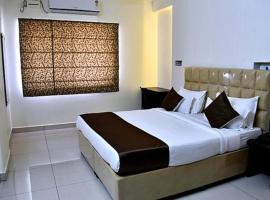 FabHotel Eminent Suites, hotel in Hyderabad