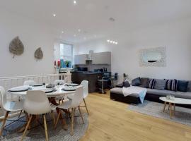 Lovely 2 Bedroom Apartment near Highgate Station, hôtel à Londres près de : Métro Highgate