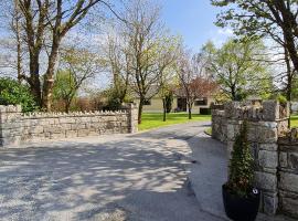 Yellow Heights Country House, hotel cerca de Clonmore Castle, Tinahely