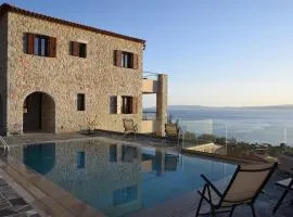 Villa Dafni - Infinite Sea Vistas with Private Pool