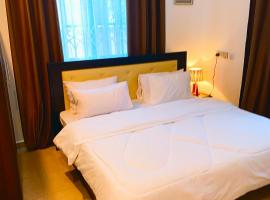 AIDEN HOMES AND APARTMENTS โรงแรมในKoforidua