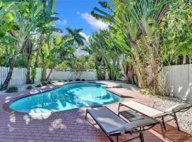 Beach House w/ Heated Pool