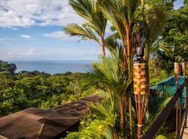 TikiVillas Rainforest Lodge - Adults Only, hotel in Uvita