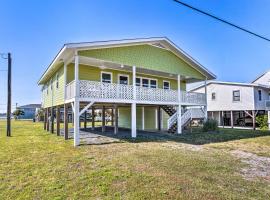 Quaint Sand Dollar Sandbar - Walk to Beach!, feriebolig i Topsail Beach