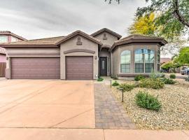 Bright Phoenix Home with Private Pool and Hot Tub, hotel in Anthem