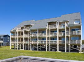 Three Brothers, hotel in Oak Island