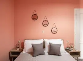 Square Apartment