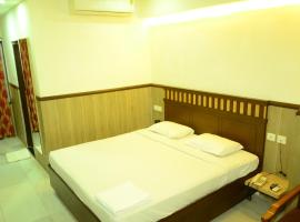 HOTEL RATHNA RESIDENCY, hotel near Madurai Airport - IXM, Madurai