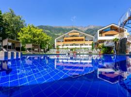 Familien-Wellness Residence Tyrol, hotelli kohteessa Naturno