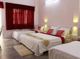 QUANG SAIGON Hotel- 40-7 Bùi Viện-Walking street