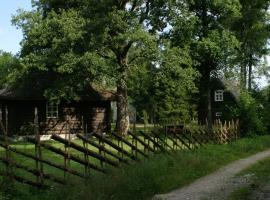 Mandjala Puhketalu - Cottages, hotel in Mändjala